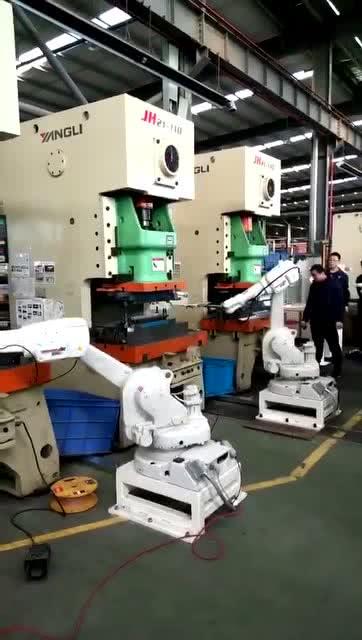 机器人浪潮下的未来工厂 十年后会议服务的变革与思考